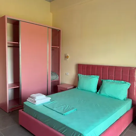 Hotel 'villa Roza' By Agroturizem 'ke Ara E Tares' Bisht Kamez
